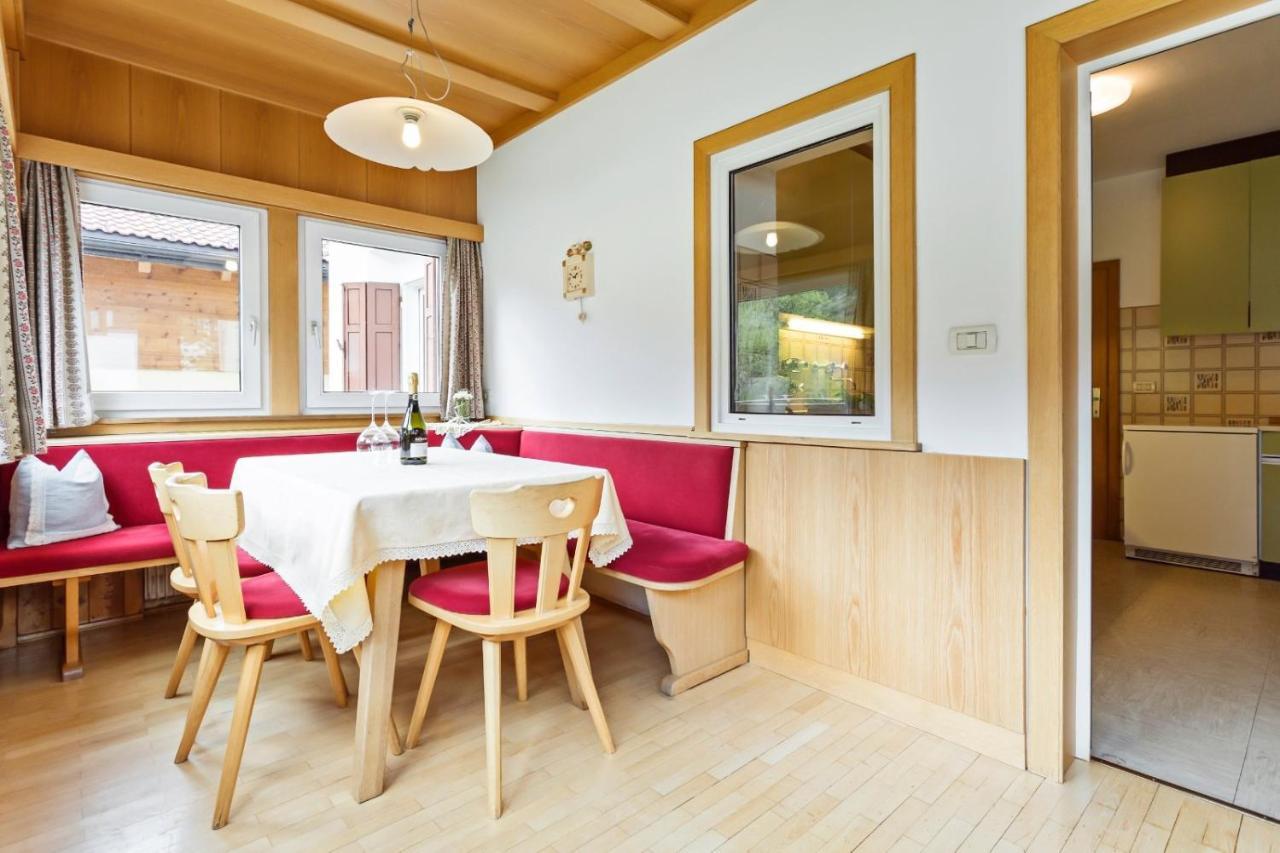 Villa Alpina Apartments Santa Cristina Val Gardena Eksteriør bilde