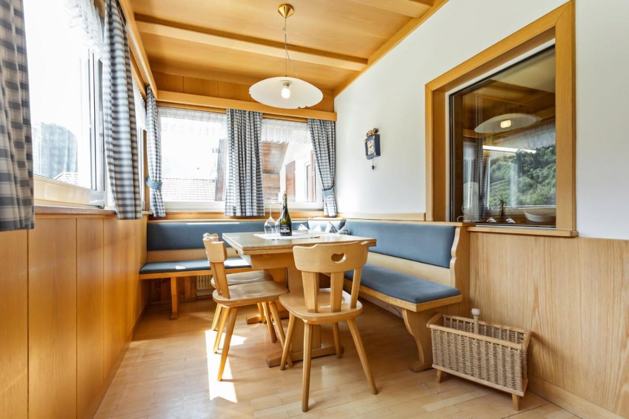 Villa Alpina Apartments Santa Cristina Val Gardena Eksteriør bilde